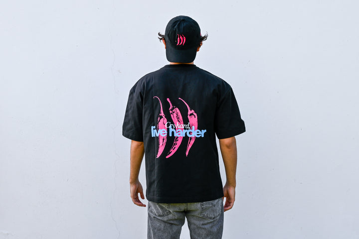Burn to Live camiseta NVRSFT streetwear oversize México — modelo vista frontal