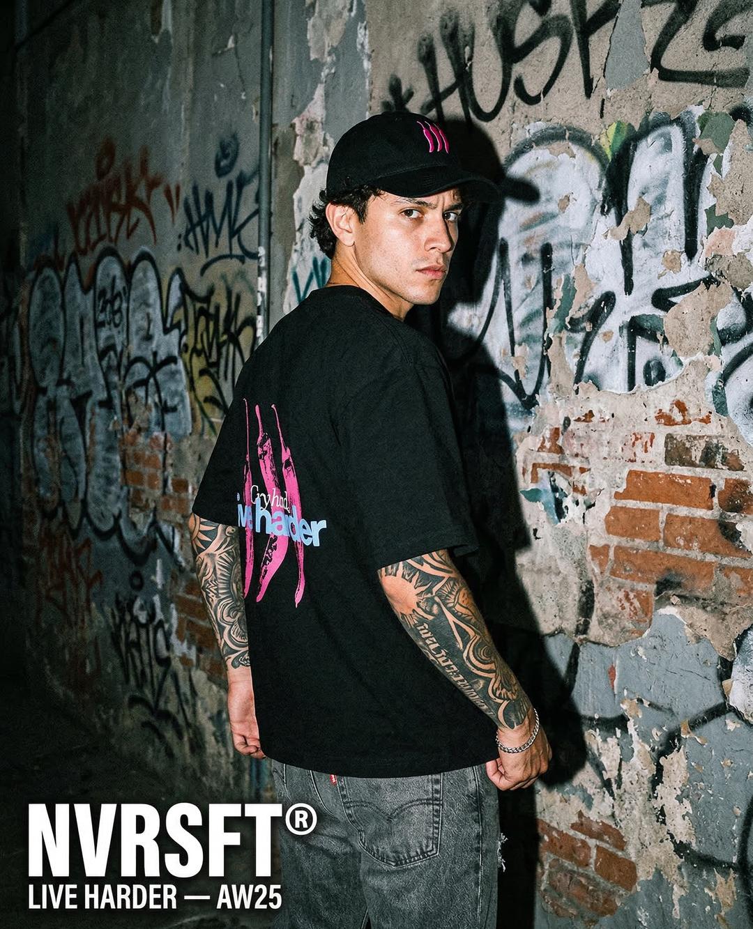 Camiseta Oversize Burn to Live streetwear mexicana edición limitada NVRSFT