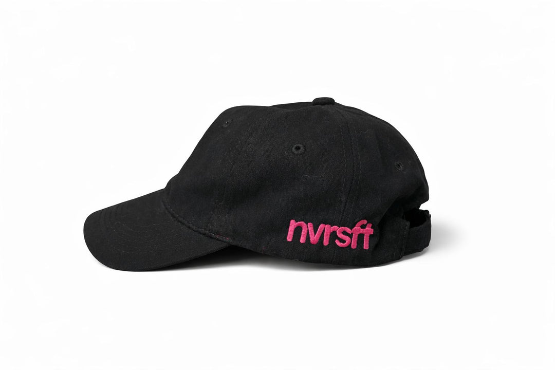 Spicy Hat NVRSFT streetwear México — vista lateral